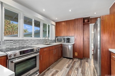 Experience exceptional beachfront living on coveted Papailoa - photo 10