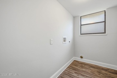 Welcome to Holiday Hill Manor in the Grove Park neighborhood - photo 23