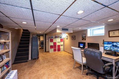 Welcome to this beautifully maintained 2-bedroom, 1.5-bath home - photo 28