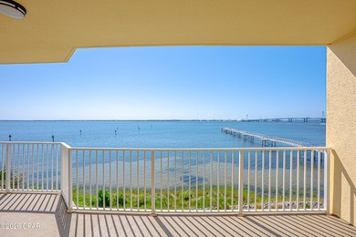 ''WAKE UP TO SHIRMMING WATER VIEWS'' This stunning 2-bedroom 2 - photo 30
