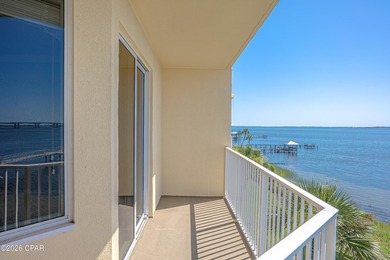 ''WAKE UP TO SHIRMMING WATER VIEWS'' This stunning 2-bedroom 2 - photo 33