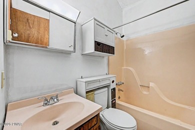 Beautifully updated 3BR/3BA home situated on over an acre in - photo 42