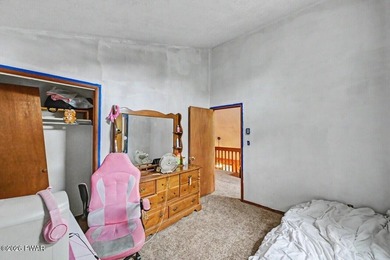 Beautifully updated 3BR/3BA home situated on over an acre in - photo 46