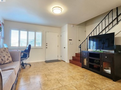 Back on Market, ready to sell. Move in condition Time to settle - photo 3