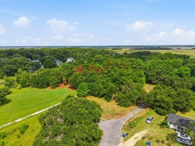 This private, wooded 0.80-acre homesite offers an outstanding - photo 3