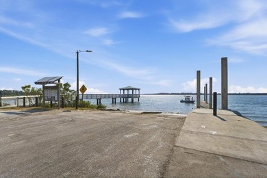 This private, wooded 0.80-acre homesite offers an outstanding - photo 4