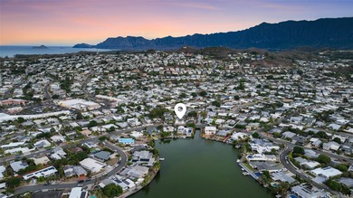 Oahu Island - Kaelepulu Pond  Home For Sale in Kailua Hawaii