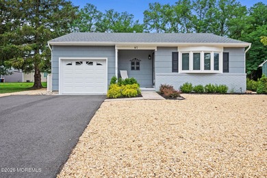 Picture-perfect and move-in ready, this beautifully renovated - photo 1
