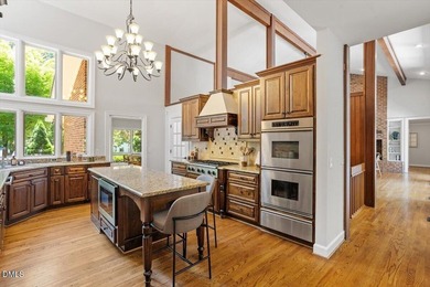 Sprawling, light-filled ranch with a full walk-out basement in - photo 11