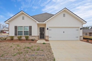 Lake Home For Sale in Pearl, Mississippi