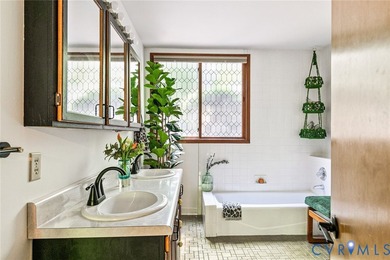 For those seeking the vacation lifestyle right in the heart of - photo 32