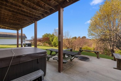 ** FRESHLY PAINTED EXTERIOR** Welcome to 811 Pinnacle Dr - a - photo 38