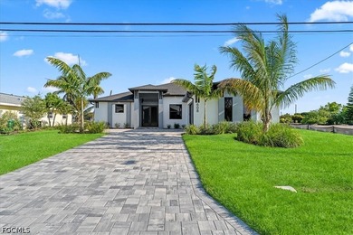 Welcome to your dream home in beautiful Cape Coral! This - photo 6