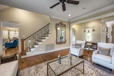 Stunning luxury home located in the prestigious gated Chenal - photo 2