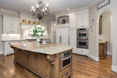 Stunning luxury home located in the prestigious gated Chenal - photo 6
