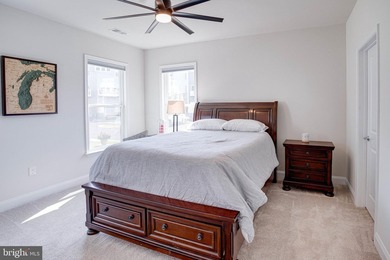 VA ASSUMABLE LOAN! Best 4 bed/3.5 bath, 4 level end-unit value - photo 6