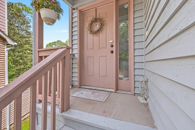 Welcome home to this beautifully updated 2-bedroom, 2-bath - photo 3