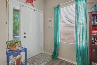 Welcome home to this beautifully updated 2-bedroom, 2-bath - photo 4