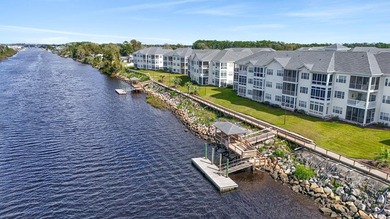 Perfectly positioned just minutes from the beautiful shoreline - photo 27