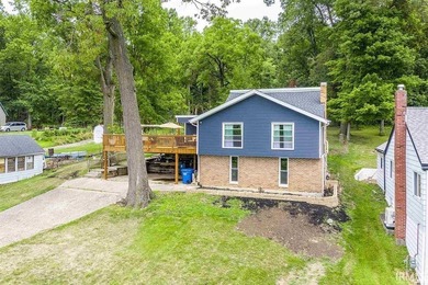 Just in time for lake season! You'll enjoy a gorgeous view of - photo 3
