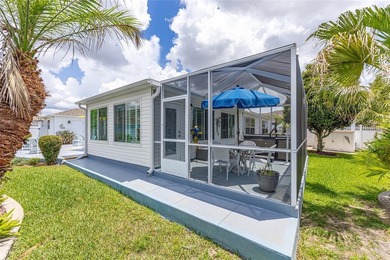 WOW, this villa has it all - Central location *between the - photo 50