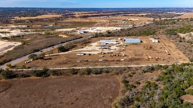 Very Large facility previously used for pipe manufacturing - photo 3