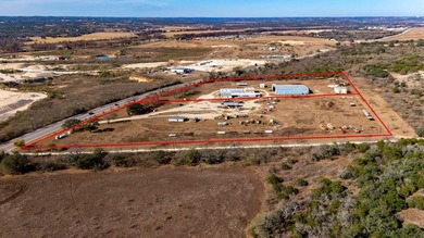 Very Large facility previously used for pipe manufacturing - photo 4