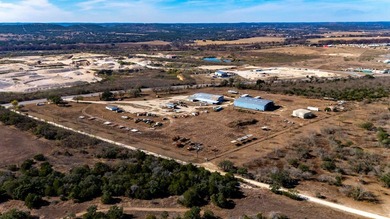 Very Large facility previously used for pipe manufacturing - photo 5