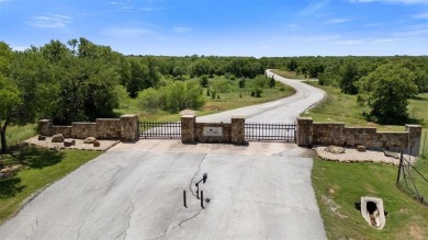 Lake Lot For Sale in Chico, Texas