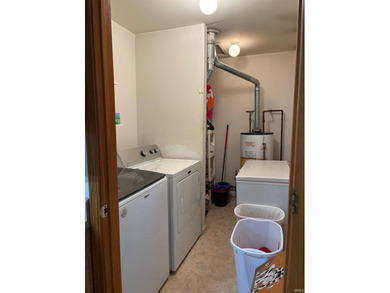 Perfect time for a new home! Enjoy lake living with this - photo 14