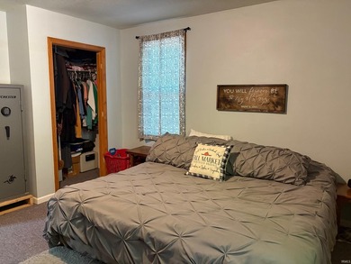 Perfect time for a new home! Enjoy lake living with this - photo 17