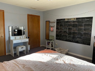 Perfect time for a new home! Enjoy lake living with this - photo 24