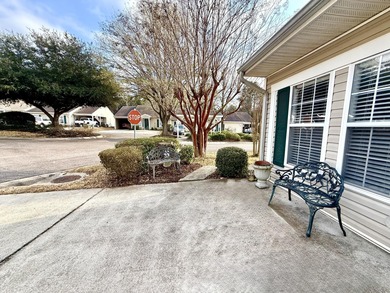 Welcome to this 3 BR/2 BA end unit on a corner cul-de-sac lot