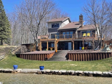 Arnold Lake Home Sale Pending in Harrison Michigan
