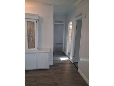 **FULLY REMODELED** Spacious 1,450 sq ft -- 2 Bedroom, 2 Bath - photo 21