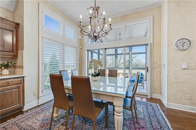 Meticulously maintained, maintenance-provided villa in the - photo 23