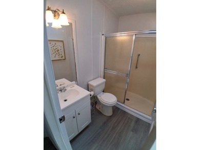 **FULLY REMODELED** Spacious 1,450 sq ft -- 2 Bedroom, 2 Bath - photo 25