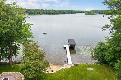 Enjoy lake living the way it was meant to be with this - photo 32
