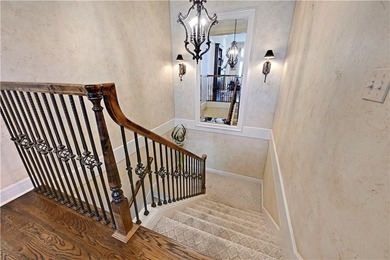 Meticulously maintained, maintenance-provided villa in the - photo 34