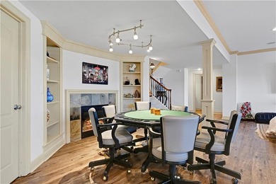 Meticulously maintained, maintenance-provided villa in the - photo 37