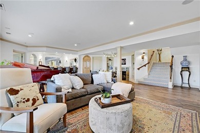 Meticulously maintained, maintenance-provided villa in the - photo 40