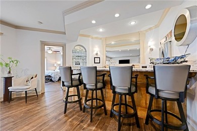 Meticulously maintained, maintenance-provided villa in the - photo 41