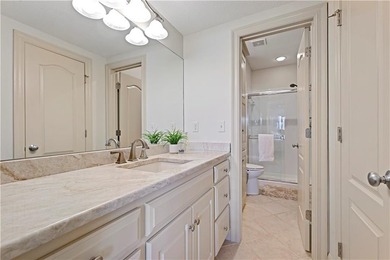 Meticulously maintained, maintenance-provided villa in the - photo 43