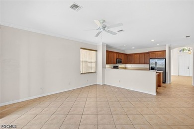 Beautiful home located in the highly desirable Catalina Isles - photo 8