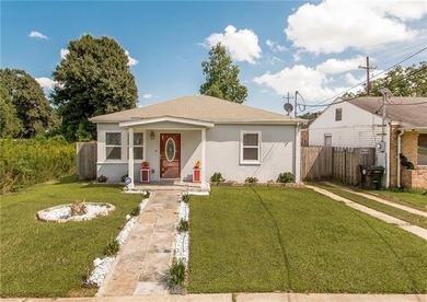 Lake Pontchartrain Home For Sale in New Orleans Louisiana