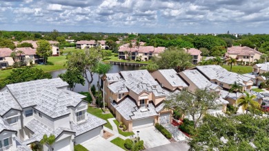 Lake Townhome/Townhouse For Sale in Boca Raton, Florida