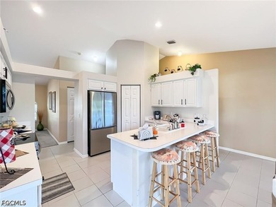 WELCOME TO YOUR OWN PRIVATE PIECE OF PARADISE IN THE HEART OF - photo 10