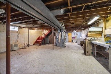Welcome to easy living in this charming 3-bedroom, 1-bath ranch - photo 15