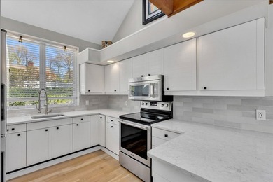 Beautifully remodeled 3-bedroom, 2-bath home set along the Dunes - photo 15