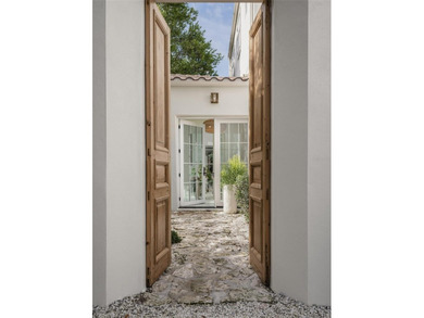 In the heart of Winter Park, 1150 Via Salerno is a newly - photo 5